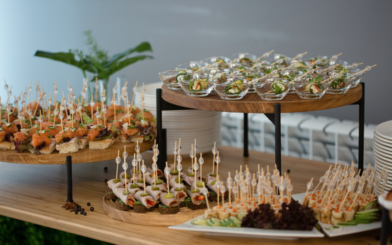 Website of the catering service “Olivia” in Yekaterinburg